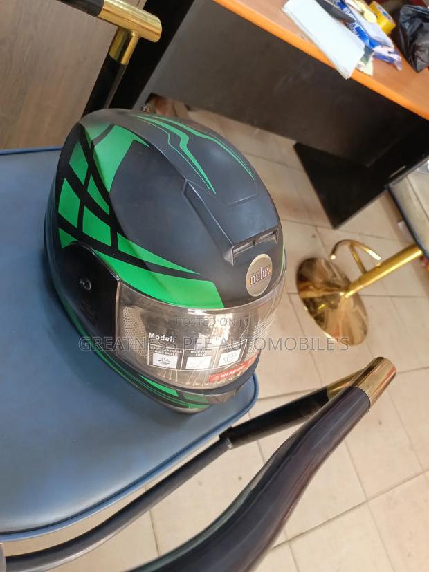 Quality Motorbike Helmet · Photo 2