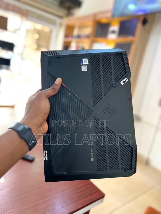 Laptop HP Omen 15 16GB Intel Core I7 SSD 1.5T · Photo 6