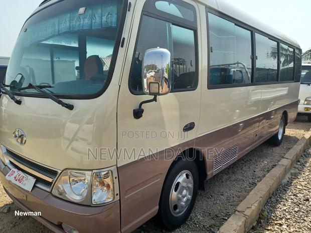 Hyundai County 2012 Beige · Photo 6