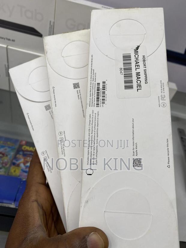 Apple Watch SE (2nd Gen) · Photo 2