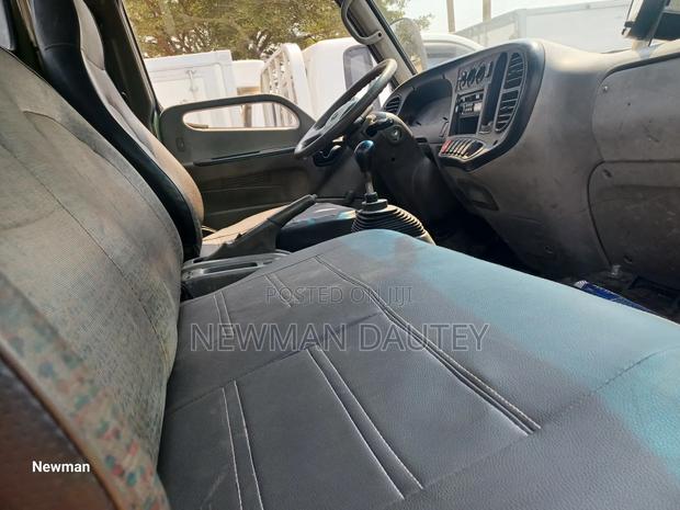Hyundai Single Cabin · Photo 5