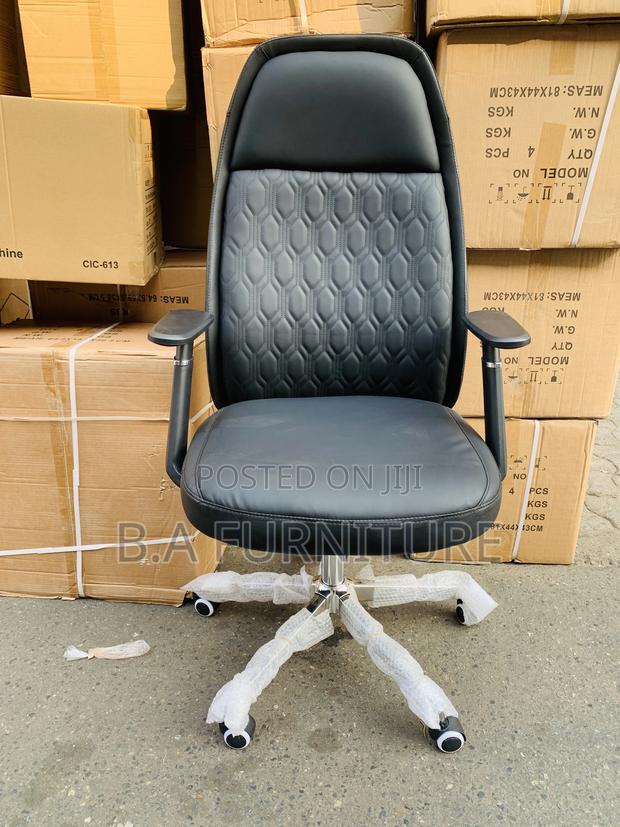 Office Chair · Photo 1