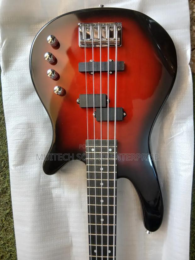 Ibanez Bass Guitar · Photo 3