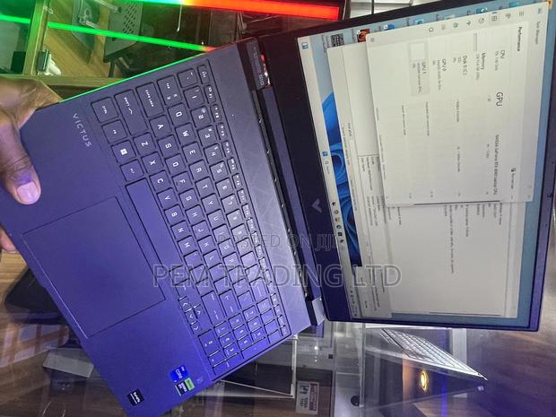 Laptop HP Victus 15 16GB Intel Core I7 SSD 1T · Photo 1