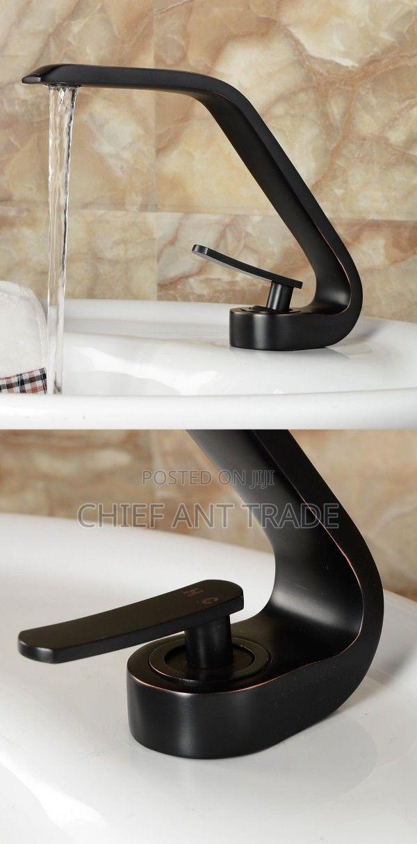 Black Curved Tap / Faucet. GWS-010 · Photo 3