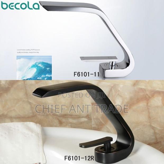 Black Curved Tap / Faucet. GWS-010 · Photo 4