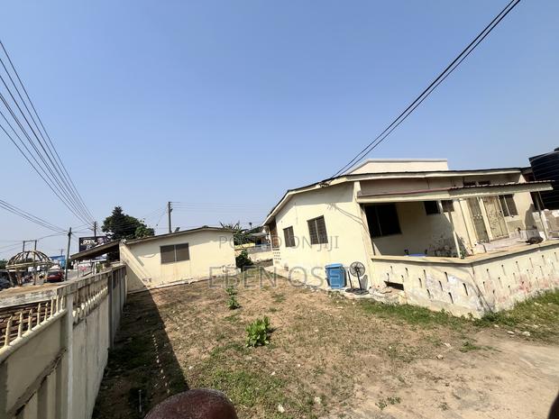House for Sale · Photo 2