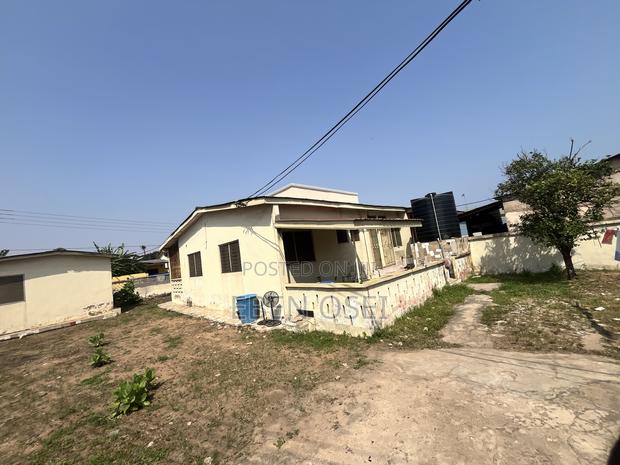 House for Sale · Photo 4