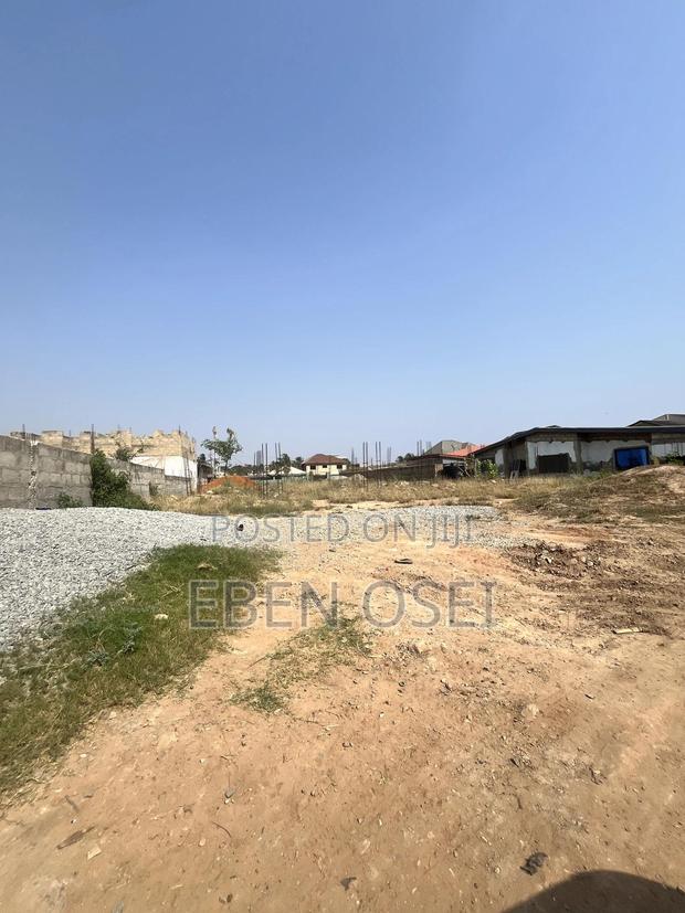 Lands Commission · Photo 2