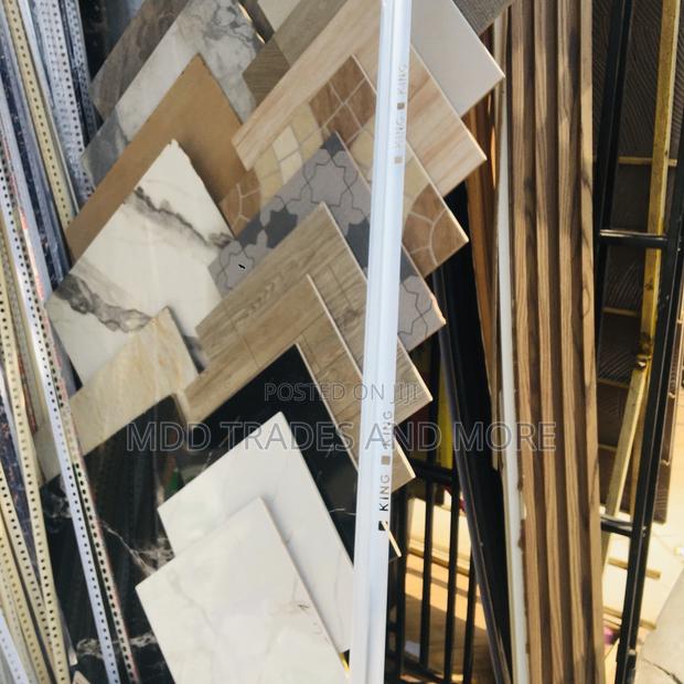 Hard and All Metal Dura Strip-Tiling Accessories · Photo 2