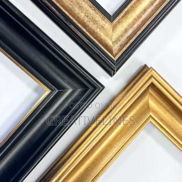 Mounting Picture Frames · Photo 3