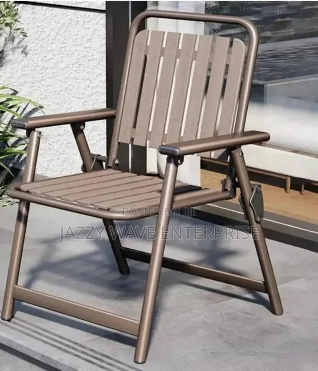 Foldable Chair · Photo 1