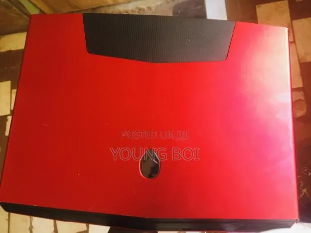 Laptop Alienware M17x R2 8GB Intel Core i5 HDD+SSD 500GB · Photo 1