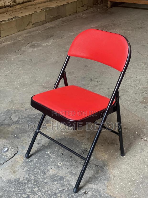 Foldable Leather Chair · Photo 5