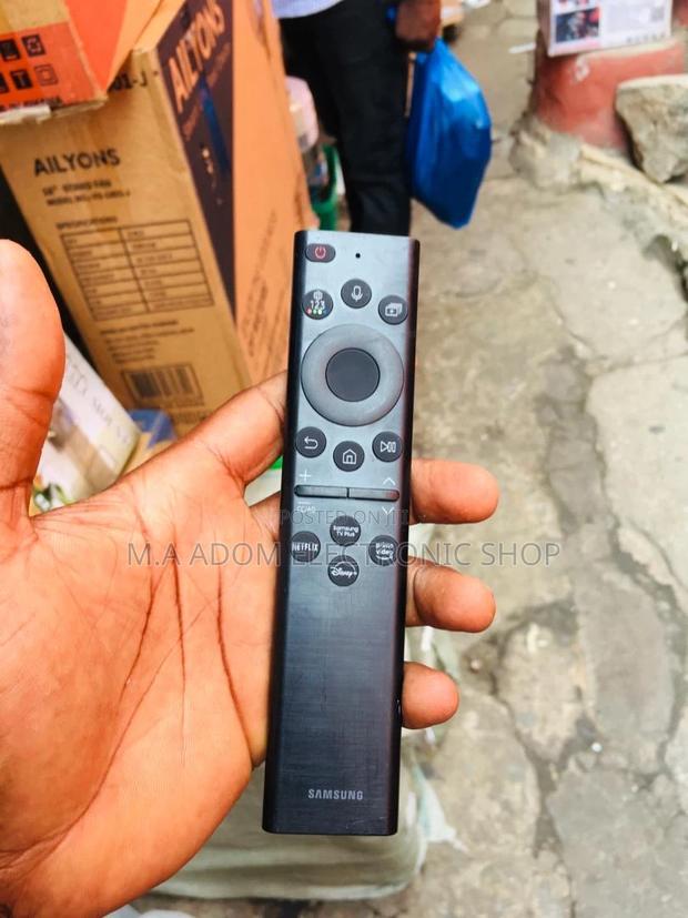 Eco-Friendly Samsung Solar Smart Remote (New) · Photo 1