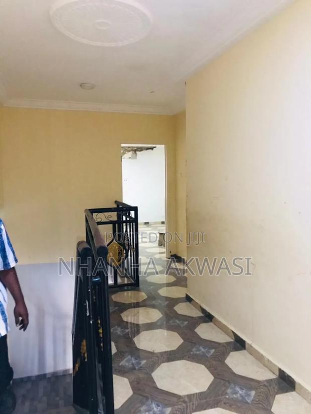 4bdrm House in Sakumono, Tema Metropolitan for rent · Photo 4