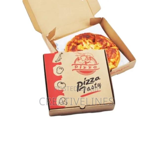 Two Color Pizza Boxes · Photo 1