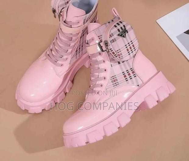 Women's Platform Block Lace Up Ankle Boots · Photo 2