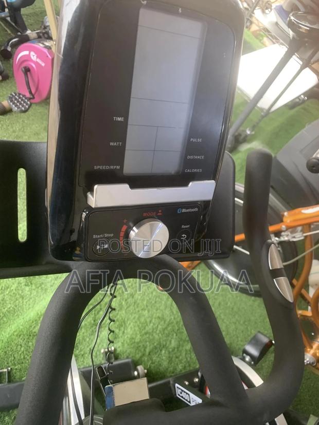 Commercial Spin Bike 180kg · Photo 4