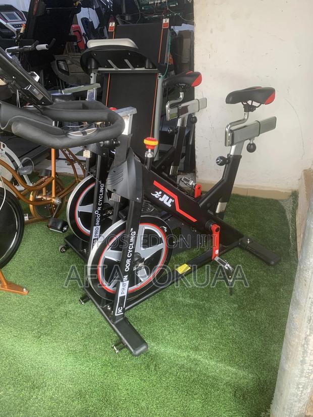 Commercial Spin Bike 180kg · Photo 2