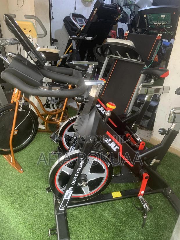 Commercial Spin Bike 180kg · Photo 3