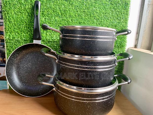 4pcs Non Stick Cookware Set · Photo 1