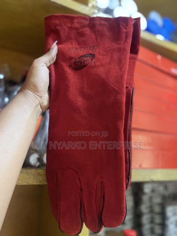 Long Length Hand Gloves · Photo 1