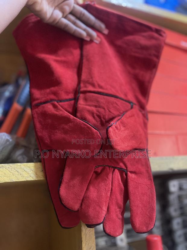 Long Length Hand Gloves · Photo 2