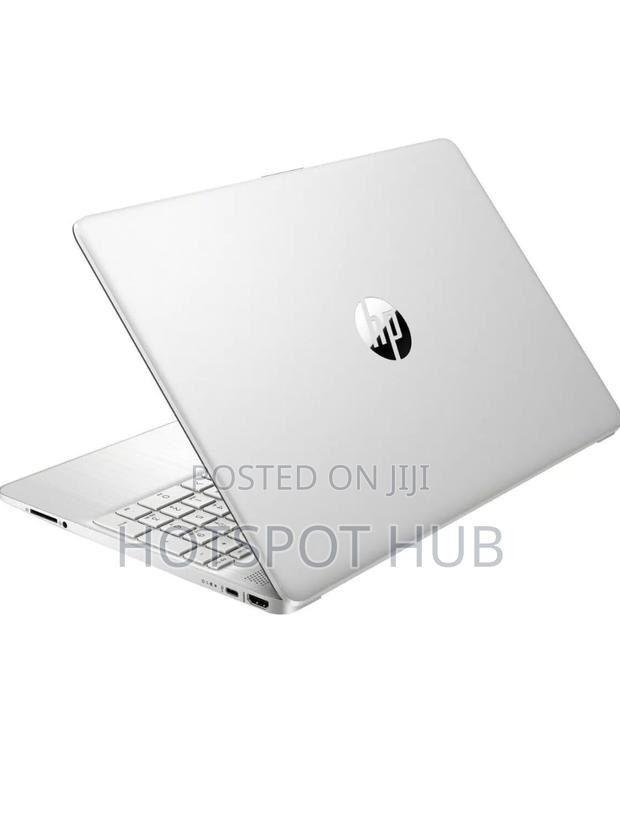 New Laptop HP 15 8GB Intel Core i3 SSD 256GB · Photo 2