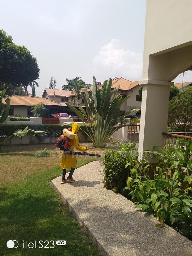 Bedbugs,Cockroaches,Mosquitoes, Snake Fumigation Service · Photo 3