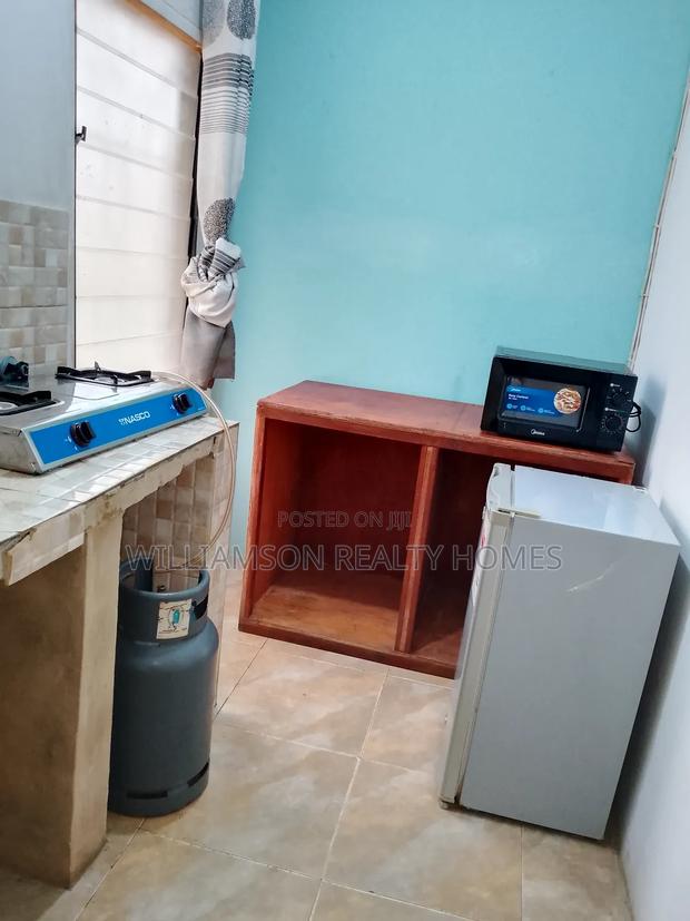 Flabbergasted Fully Furnished Luxury 1 BEDRM APT,SPINTEX · Photo 8
