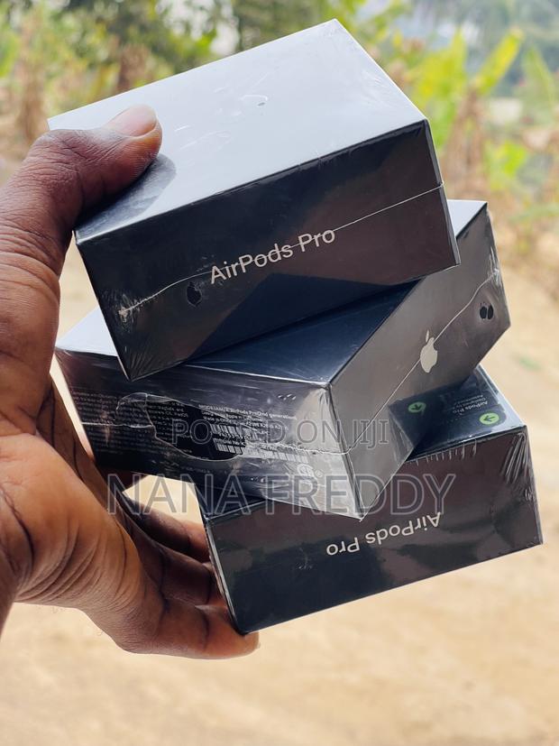 Airpods Pro 2nd Generation Black · Photo 3