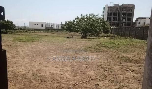 Registered Land for Sale at Tse Addo · Photo 2