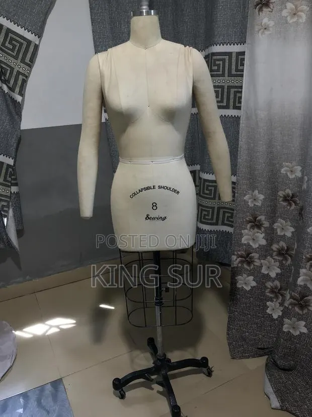 Pinnable Dummy/Mannequin · Photo 1
