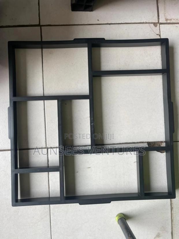Plastic Mold · Photo 1