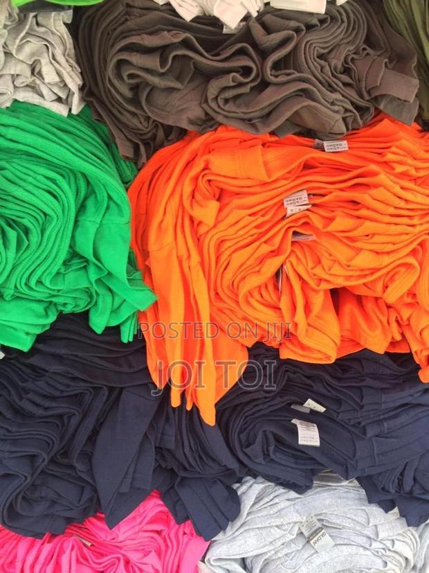 Original Gildan T-Shirt · Photo 2