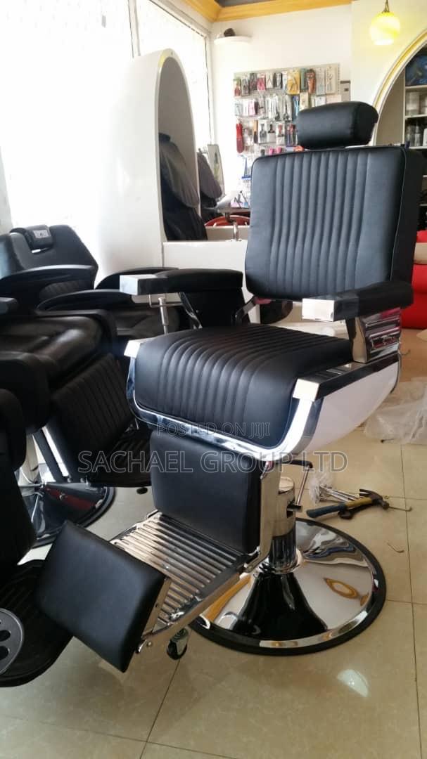 American Stylish Barbering Chair · Photo 1