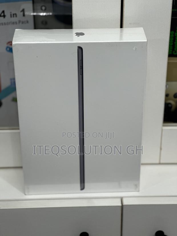 New Apple iPad 10.2 (2021) 256 GB Gray · Photo 1