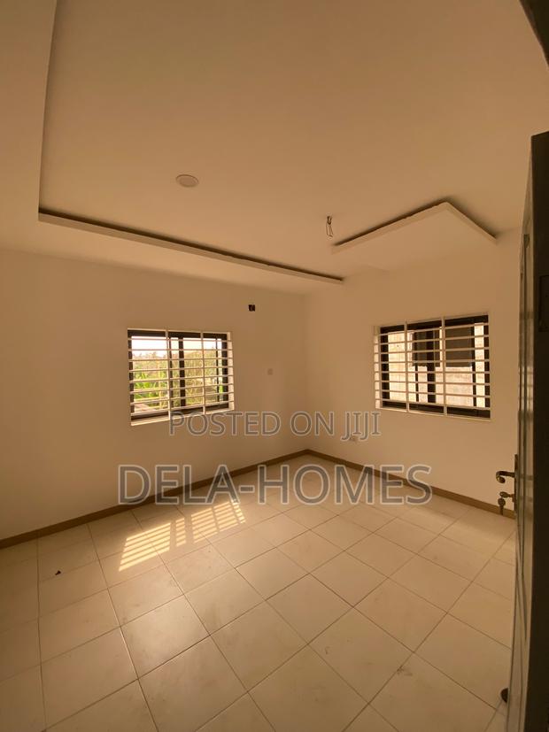 Newly Built Chamber N Hall Sc for Rent at Adenta · Photo 4