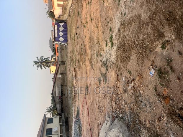 Freehold Property · Photo 7