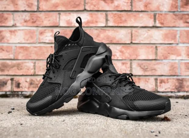 Nike Air Huarache Ultra Br Triple Black · Photo 2