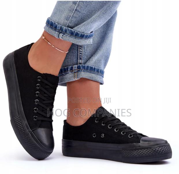 Women's Low Platform Sneakers Black 38 · Photo 2