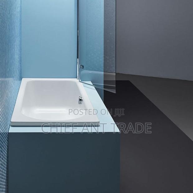 Naked Bath Tub. 4069 · Photo 1