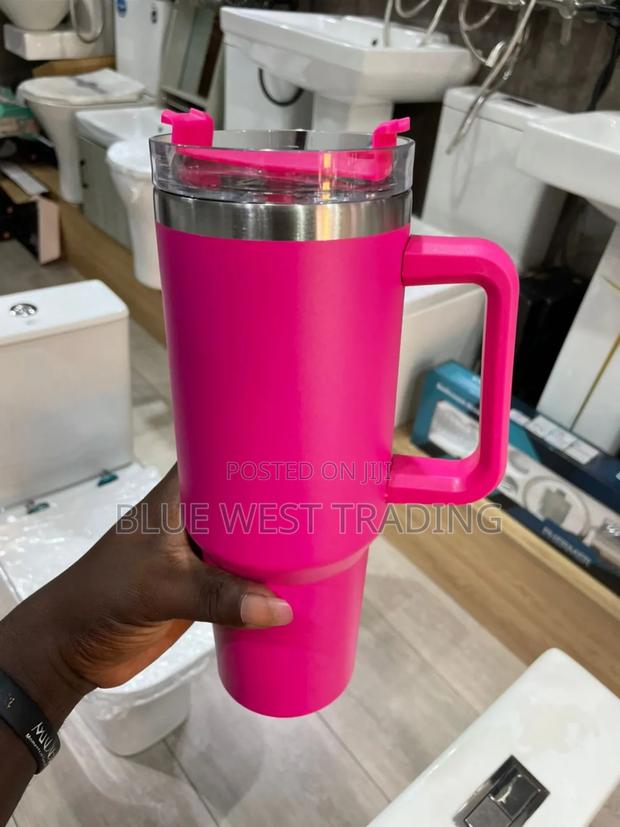 Stanley Cup Pink (Replica) · Photo 1