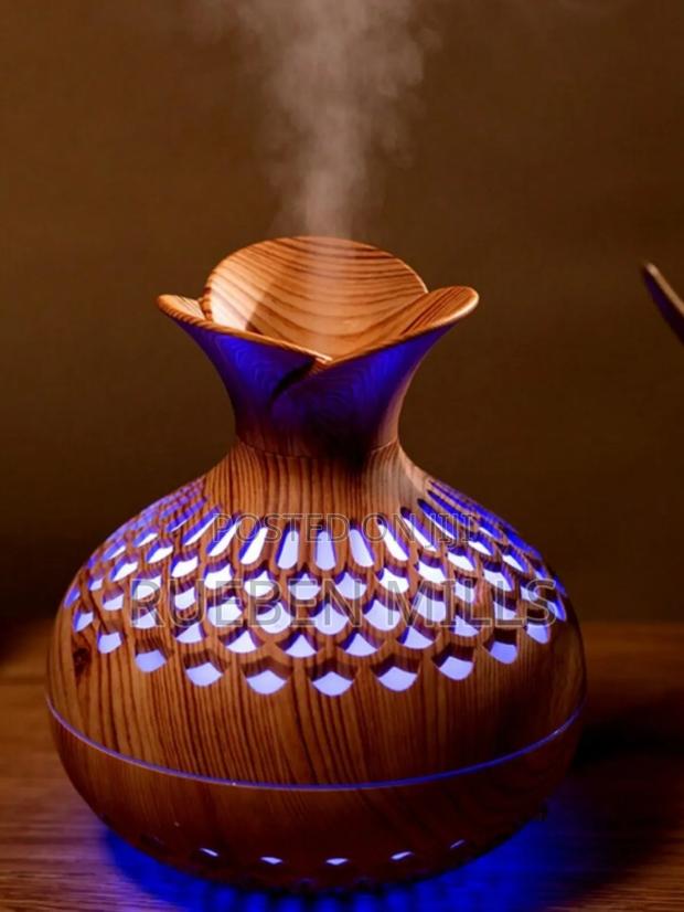 Flower Design Essential Oil Diffuser Humidifier · Photo 1