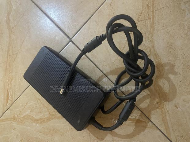 Dell Alienware Laptop Adapter/Charger 330w,19.5v~16.92a · Photo 2