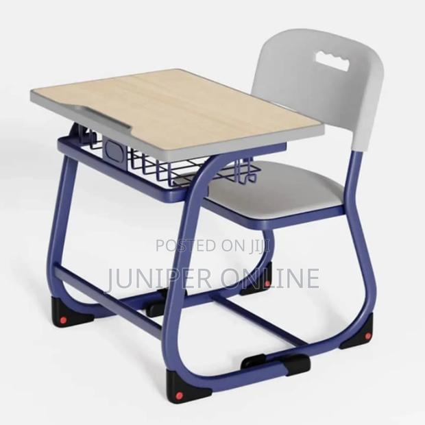 Study Chair and Table Preeting Underd Org · Photo 1