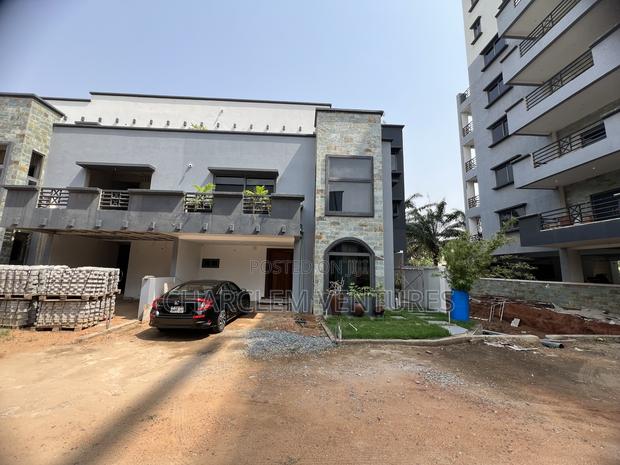 Newly Built 4-bedroom Townhouse At Airport Residential Area · Photo 3