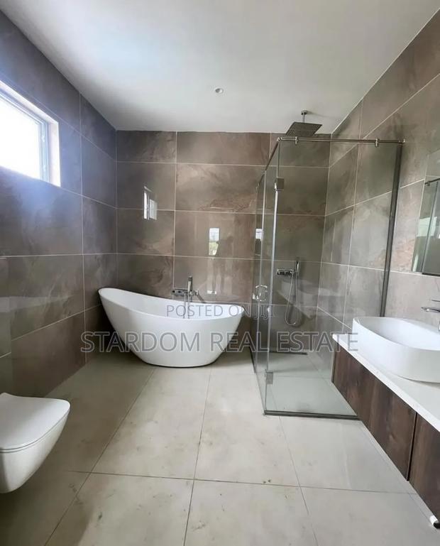 4bdrm Duplex in Lagos Avenue, East Legon for sale · Photo 5
