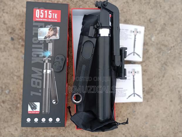 Selfie Stick_ Tracking Gimbal_ Dual Lamp_ Q515tk · Photo 6